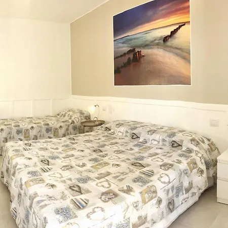 Niagara Life Apartment