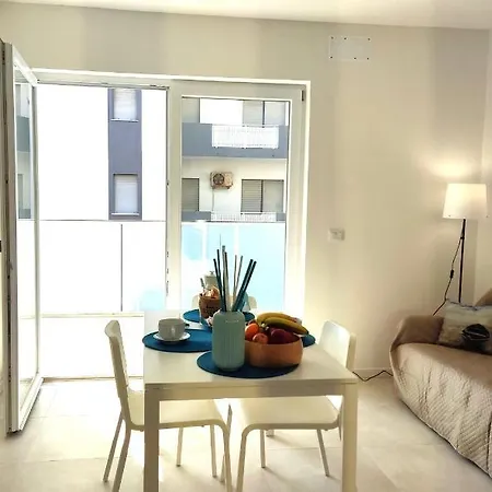Niagara Life Apartment *